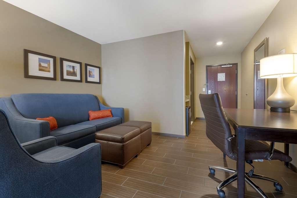 Comfort Suites & Conference Center Worthington Номер фото