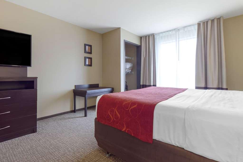 Comfort Suites & Conference Center Worthington Номер фото