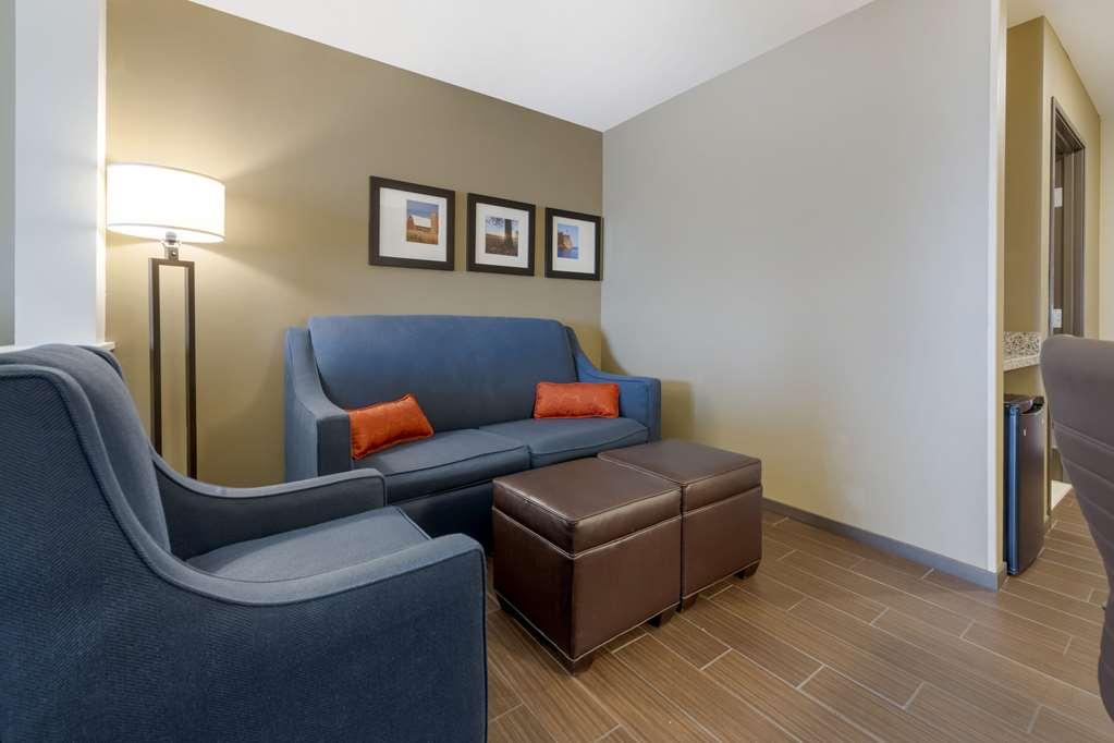 Comfort Suites & Conference Center Worthington Номер фото
