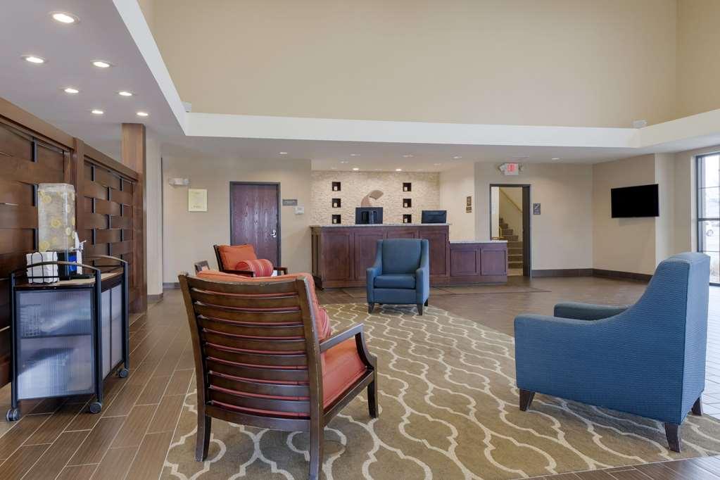 Comfort Suites & Conference Center Worthington Интерьер фото